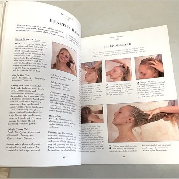 The Encyclopedia of Aromatherapy, Massage and Yoga - 256 pages - Picture 5 of 7